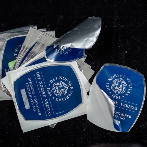 Made in China custom high-end silver brushed stickers custom wine labels stickers