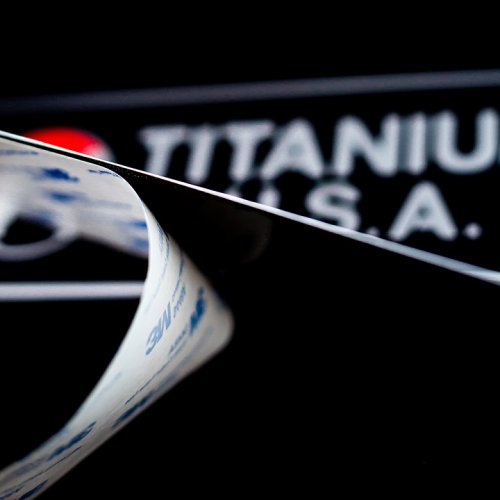 Customized smooth plastic nameplate logo custom outdoor aluminum metal label stickers