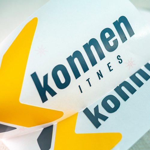 户外紫外线证明耐用自定义乙烯基模切徽标徽标字母转移窗户贴花票房贴纸