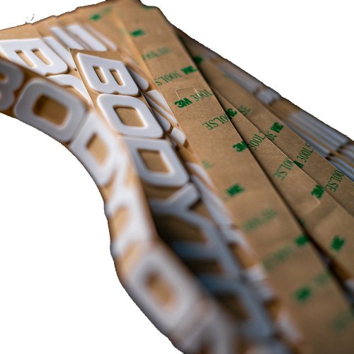 定制的硅胶贴纸可以连接到弯曲的设备表面